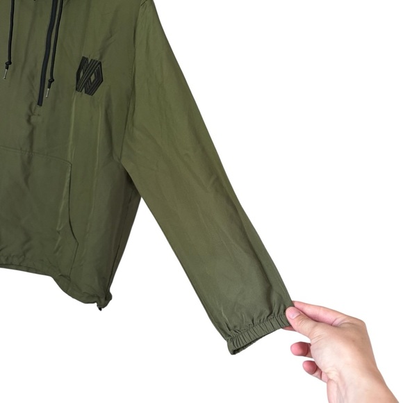 Mayweather Boxing Fitness Olive Green Windbreaker Jacket with Front Pocket - Picture 4 of 13